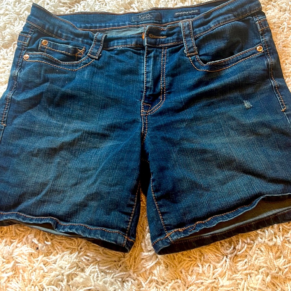 Denim Jessica Simpson shorts!